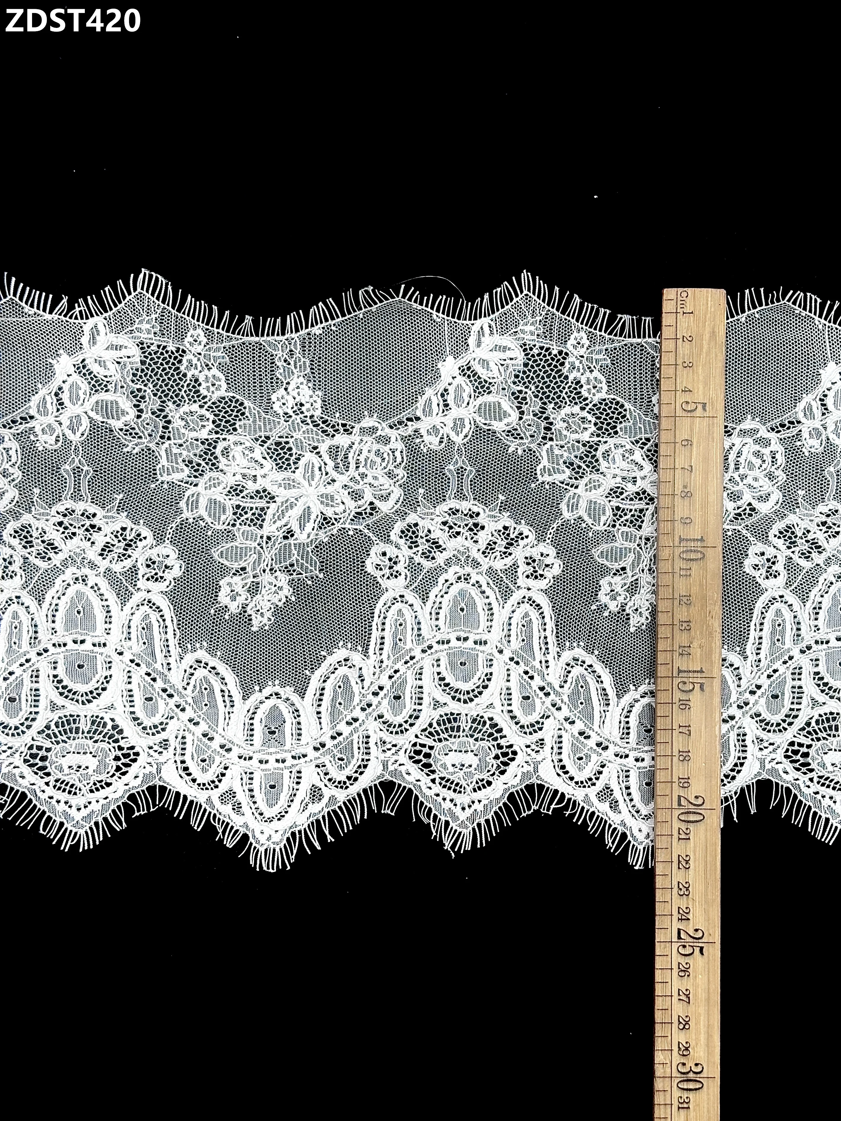 Оптовая продажа, сетчатая кружевная отделка с цветочным принтом, идеально подходящая для декора свадебного платья и свадебных аксессуаров
Оптовая продажа, сетчатая кружевная отделка с цветочным принтом, идеально подходящая для декора свадебного платья и свадебных аксессуаров