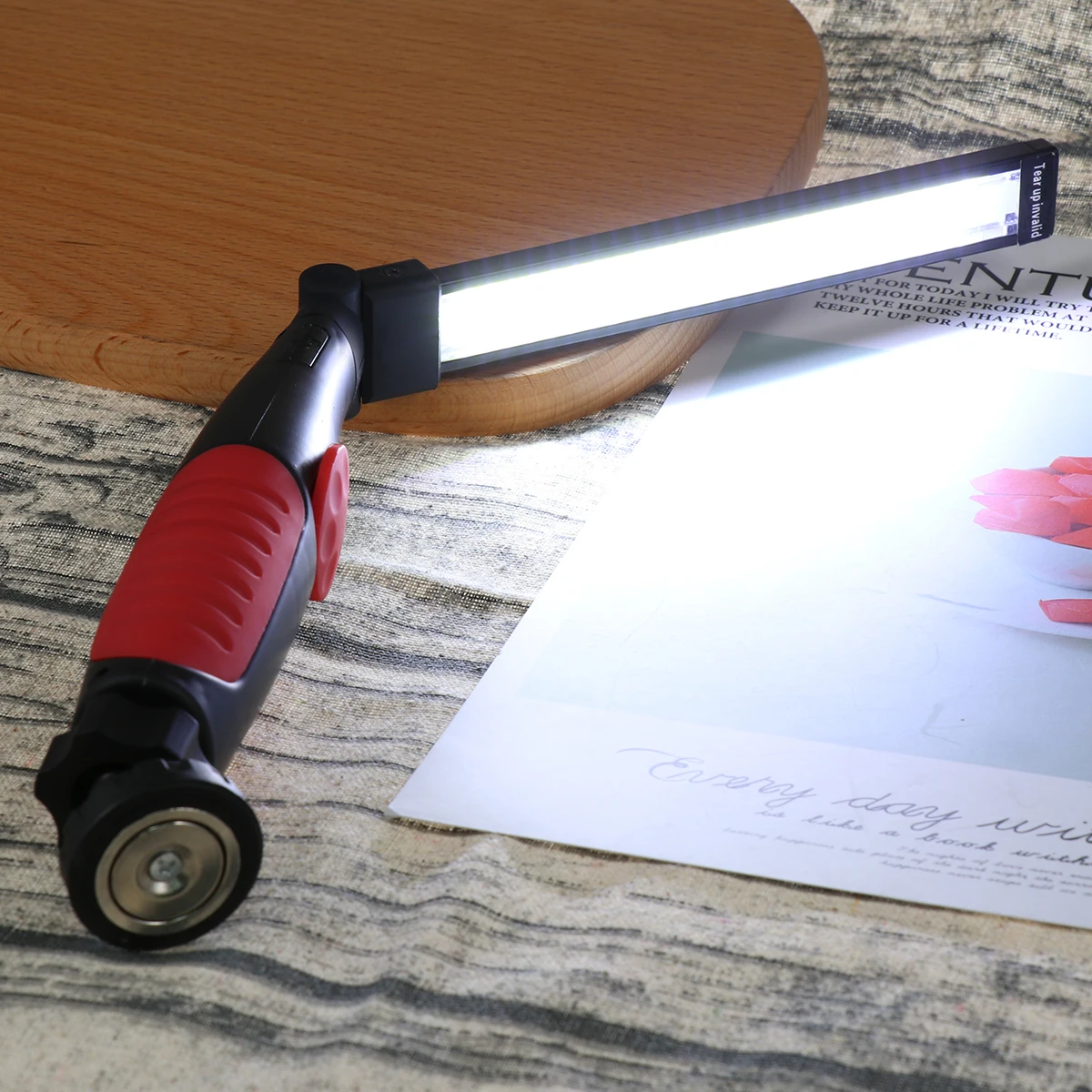 Multifunctional COB LED Flashlight Car Maintenance Work Light USB Charging Magnetic Hook Adjustable Bearings Portable Lighting
Multifunctional COB LED Flashlight Car Maintenance Work Light USB Charging Magnetic Hook Adjustable Bearings Portable Lighting