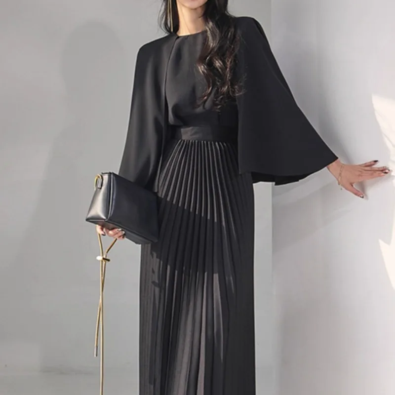 Новая женская блузка-накидка с круглым вырезом и рукавами «летучая мышь» в стиле французской элегантности для повседневной носки, весна-осень 2026
Новая женская блузка-накидка с круглым вырезом и рукавами «летучая мышь» в стиле французской элегантности для повседневной носки, весна-осень 2026