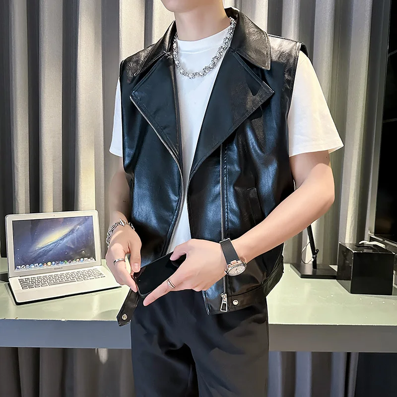 Pu Leather Vest men Trendy Streetwear Biker Jacket Fashion Male Waistcoat Motorcycle Style Hip Hop Clubwear Night Cool Outerwea
Pu Leather Vest men Trendy Streetwear Biker Jacket Fashion Male Waistcoat Motorcycle Style Hip Hop Clubwear Night Cool Outerwea