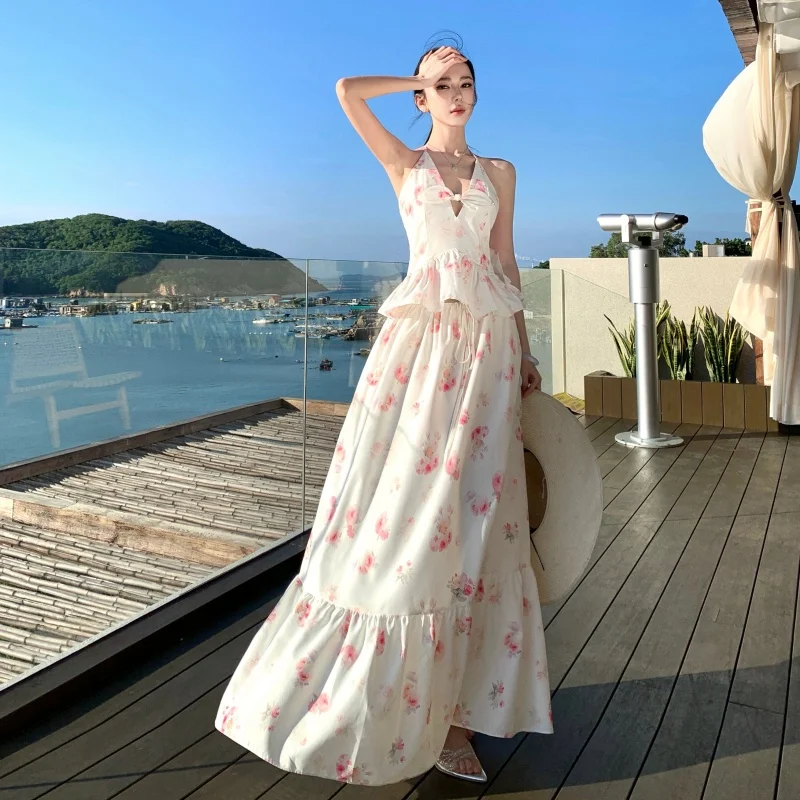 Elegant Floral Knot Hollow out Strap Vest Long Skirt Set Women's Fashion Spring Collection Polyester Fiber Sleevele...
Elegant Floral Knot Hollow out Strap Vest Long Skirt Set Women's Fashion Spring Collection Polyester Fiber Sleevele...