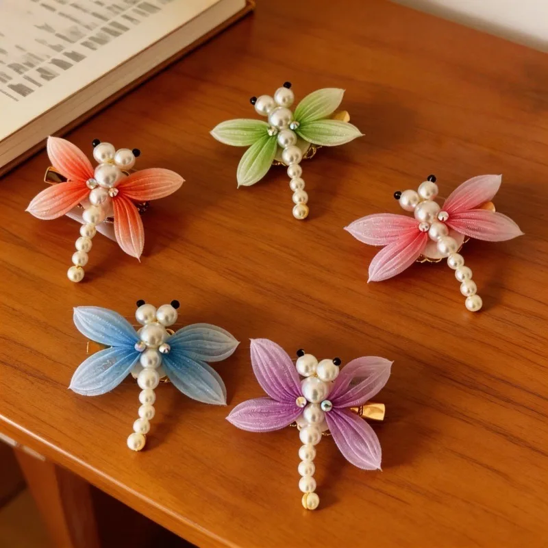 2Pcs Korean Faux Pearl Dragonfly Hair Clips – Ethereal Princess Side Clips for Daily/Party/Photo, Flyaway Hair Organizer Gift
2Pcs Korean Faux Pearl Dragonfly Hair Clips – Ethereal Princess Side Clips for Daily/Party/Photo, Flyaway Hair Organizer Gift