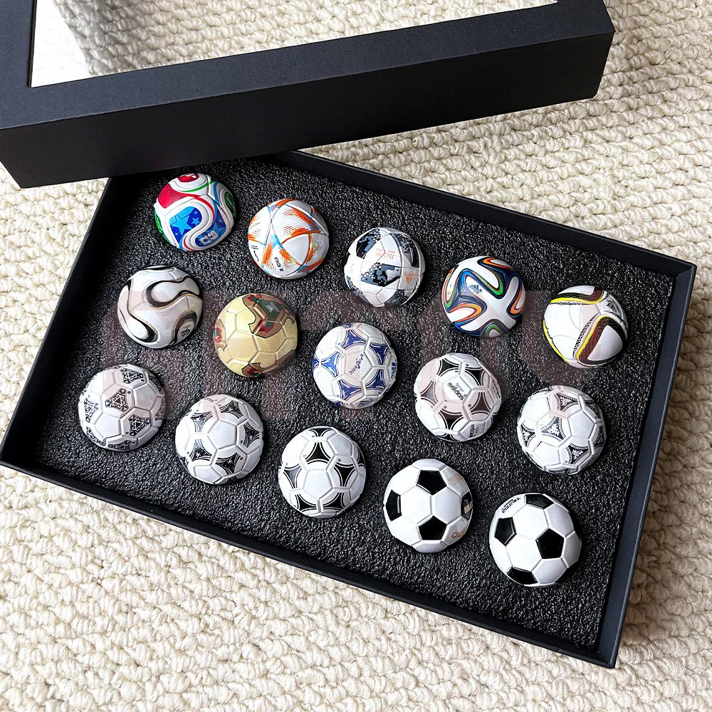 2026 FIFA Mini Soccer Ball Set 15PCS 3.8cm Football Collectible Models World Cup Fan Souvenir Gift Sports Memorabilia Collection
2026 FIFA Mini Soccer Ball Set 15PCS 3.8cm Football Collectible Models World Cup Fan Souvenir Gift Sports Memorabilia Collection