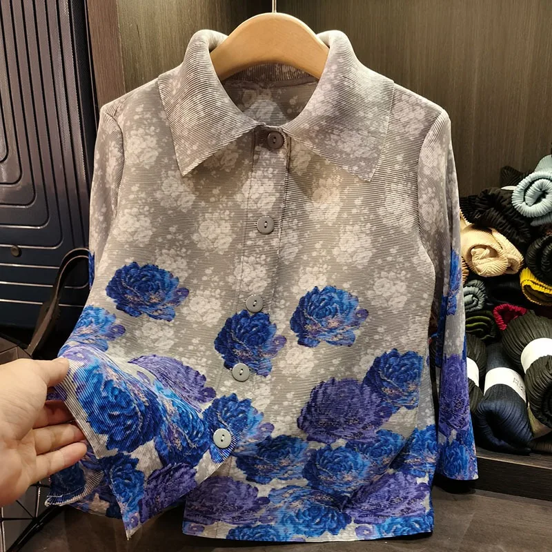 Miyake Pleated Shirt Fashion Printing Lapel Cardigan Blouse 2025 Spring New Fashion Loose Large Size Ladies Jacket Clothing
Miyake Pleated Shirt Fashion Printing Lapel Cardigan Blouse 2025 Spring New Fashion Loose Large Size Ladies Jacket Clothing