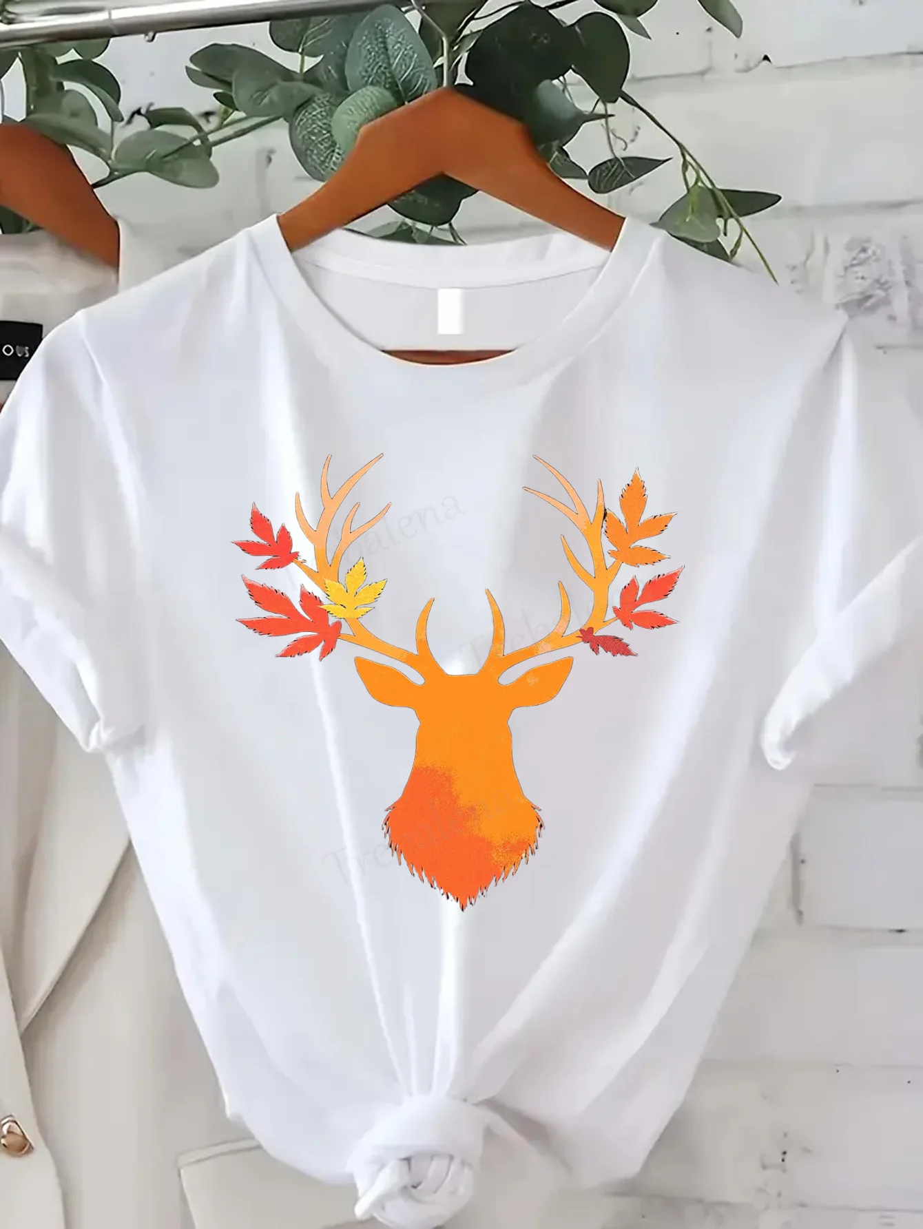 Comfortable Women's Print T-shirt Autumn Deer Print T-Shirt for Women, Fall Seasonal Casual Top
Comfortable Women's Print T-shirt Autumn Deer Print T-Shirt for Women, Fall Seasonal Casual Top