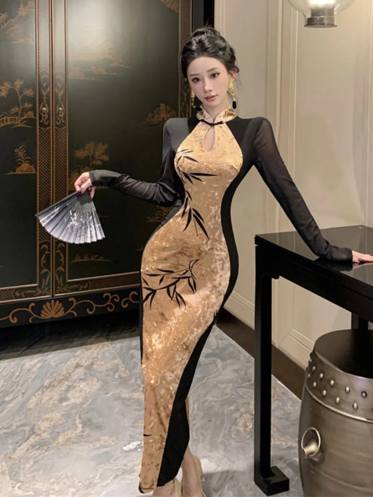 New Chinese Style Velvet Print Bodycon Dress High Waist Long Sleeve Autumn Fashionable Elegant Ladylike Ball Gown Skirt
New Chinese Style Velvet Print Bodycon Dress High Waist Long Sleeve Autumn Fashionable Elegant Ladylike Ball Gown Skirt
