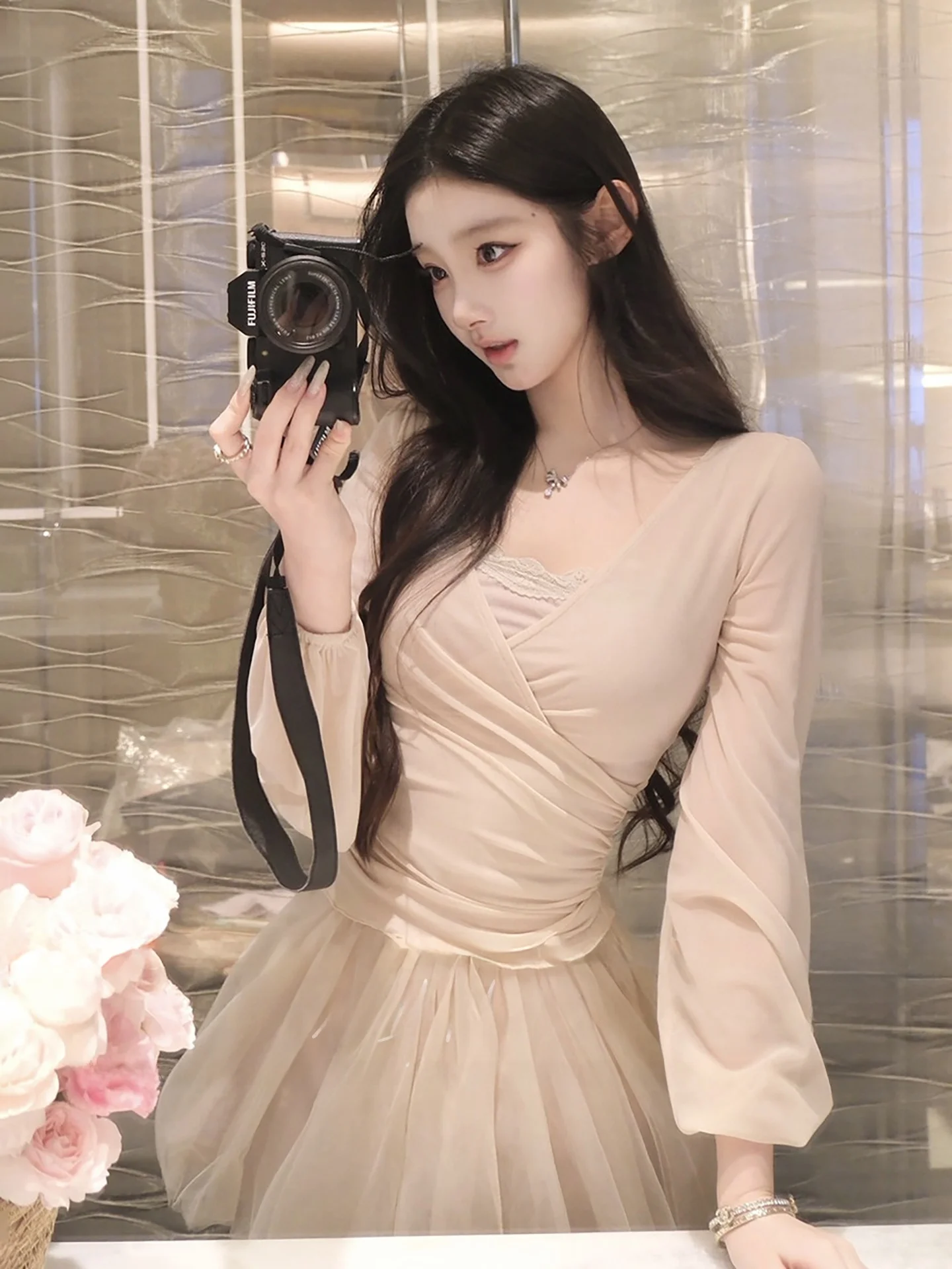 Women's Long Sleeve T-Shirt Lace Halter Top Cross Strap Design Fashion Set Two-Piece Spring Outfit Ballet Practice Workbook
Women's Long Sleeve T-Shirt Lace Halter Top Cross Strap Design Fashion Set Two-Piece Spring Outfit Ballet Practice Workbook