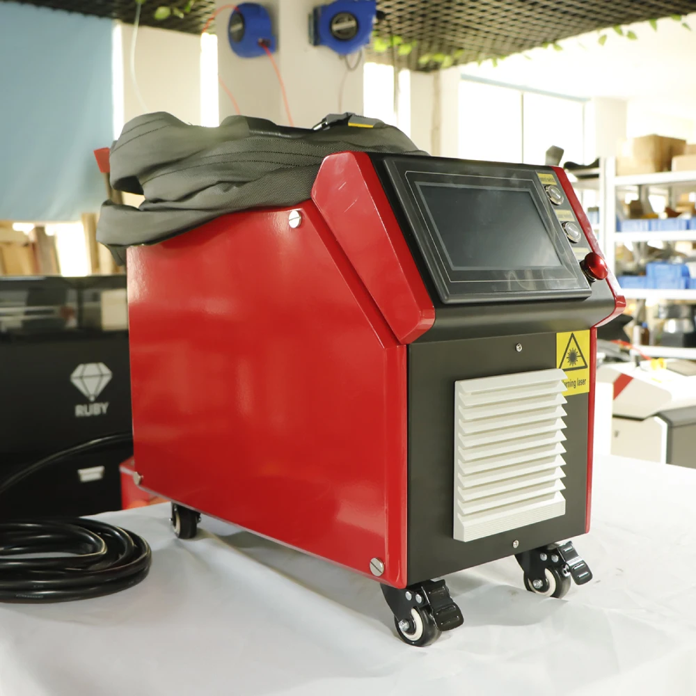 Pulse Laser Cleaning Machine for Rust Removal, Paint Stripping, Oil Cleaning and Surface Treatment