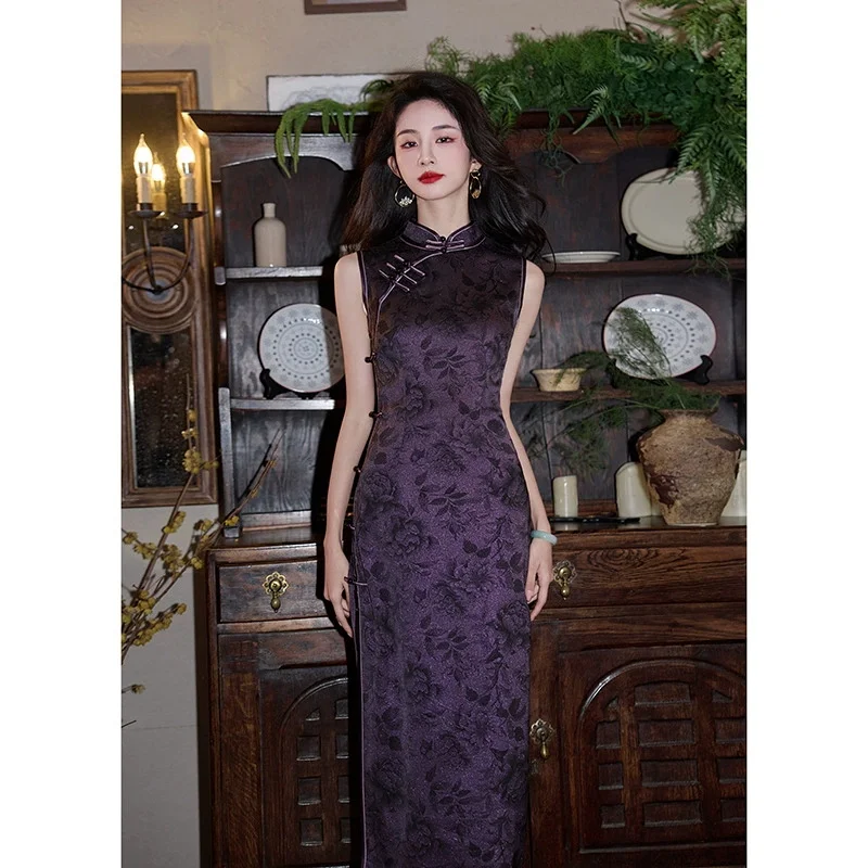 Spring/Summer New Purple Printed Cheongsam Plus Size 5XL Dress Short Sleeve Long Style Improved Retro Qipao
Spring/Summer New Purple Printed Cheongsam Plus Size 5XL Dress Short Sleeve Long Style Improved Retro Qipao