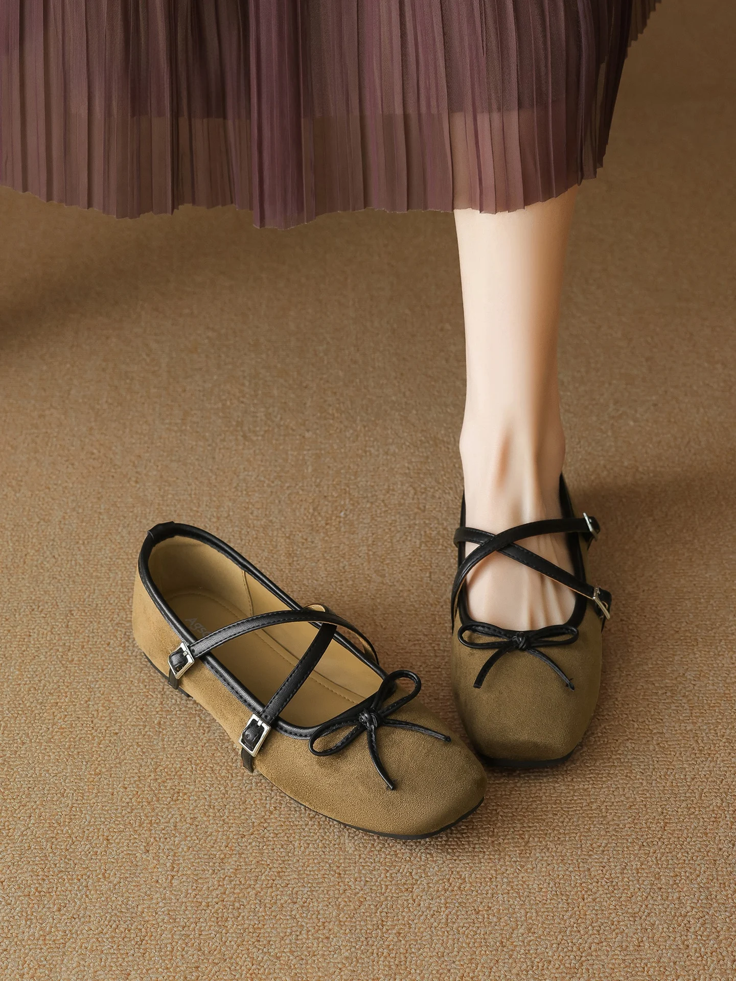 Agsdon Ballet Flat Shoes Women's Slip-On Loafers Knot Flat Bottom Shoes Spring Summer Fashion Gentle Style
Agsdon Ballet Flat Shoes Women's Slip-On Loafers Knot Flat Bottom Shoes Spring Summer Fashion Gentle Style