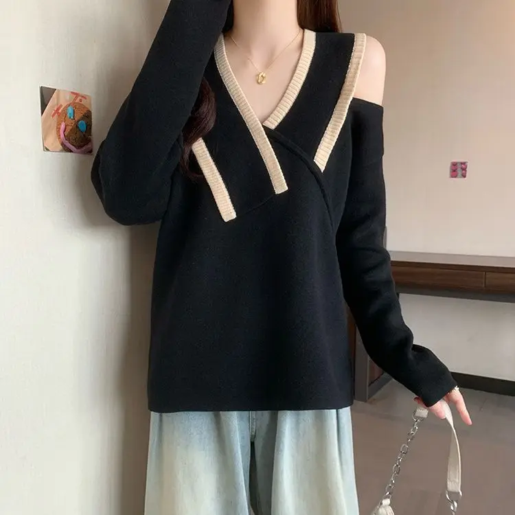 V-Neck Off-Shoulder Pullover Long-Sleeved Sweater Women Autumn Winter New Niche Design Versatile Casual Loose Slimming Sweater
V-Neck Off-Shoulder Pullover Long-Sleeved Sweater Women Autumn Winter New Niche Design Versatile Casual Loose Slimming Sweater