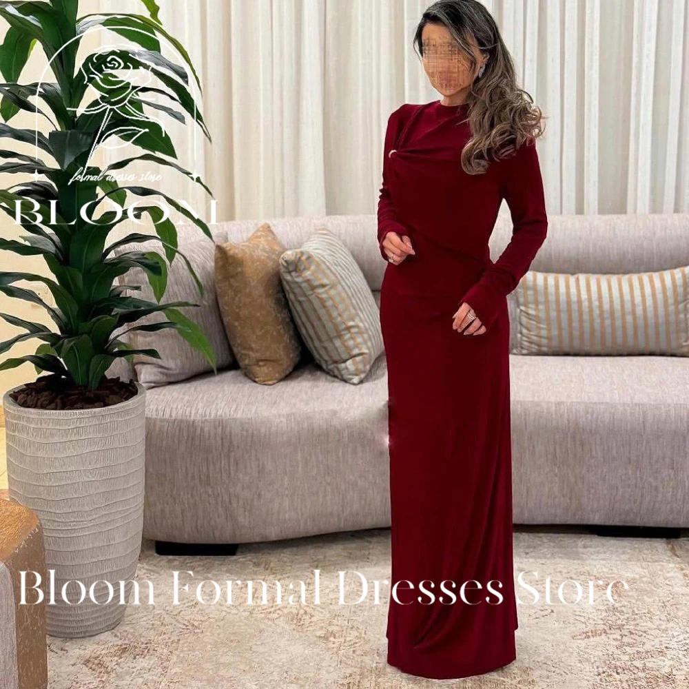 Bloom Customized Elegant Burgundy Gown features long sleeves and a high - necked style. Its sleek and form - fitting design exud
Bloom Customized Elegant Burgundy Gown features long sleeves and a high - necked style. Its sleek and form - fitting design exud