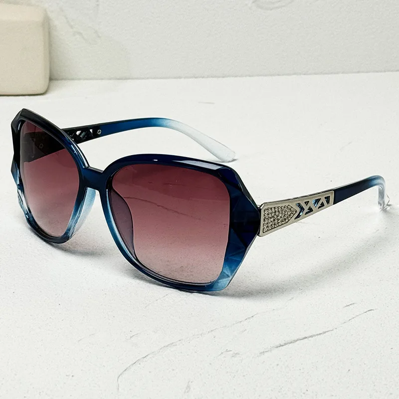 Fashion Brand Designer Butterfly Women Sunglasses Female Gradient Points Sun Glasses Eyewear envios gratis para hombre
Fashion Brand Designer Butterfly Women Sunglasses Female Gradient Points Sun Glasses Eyewear envios gratis para hombre