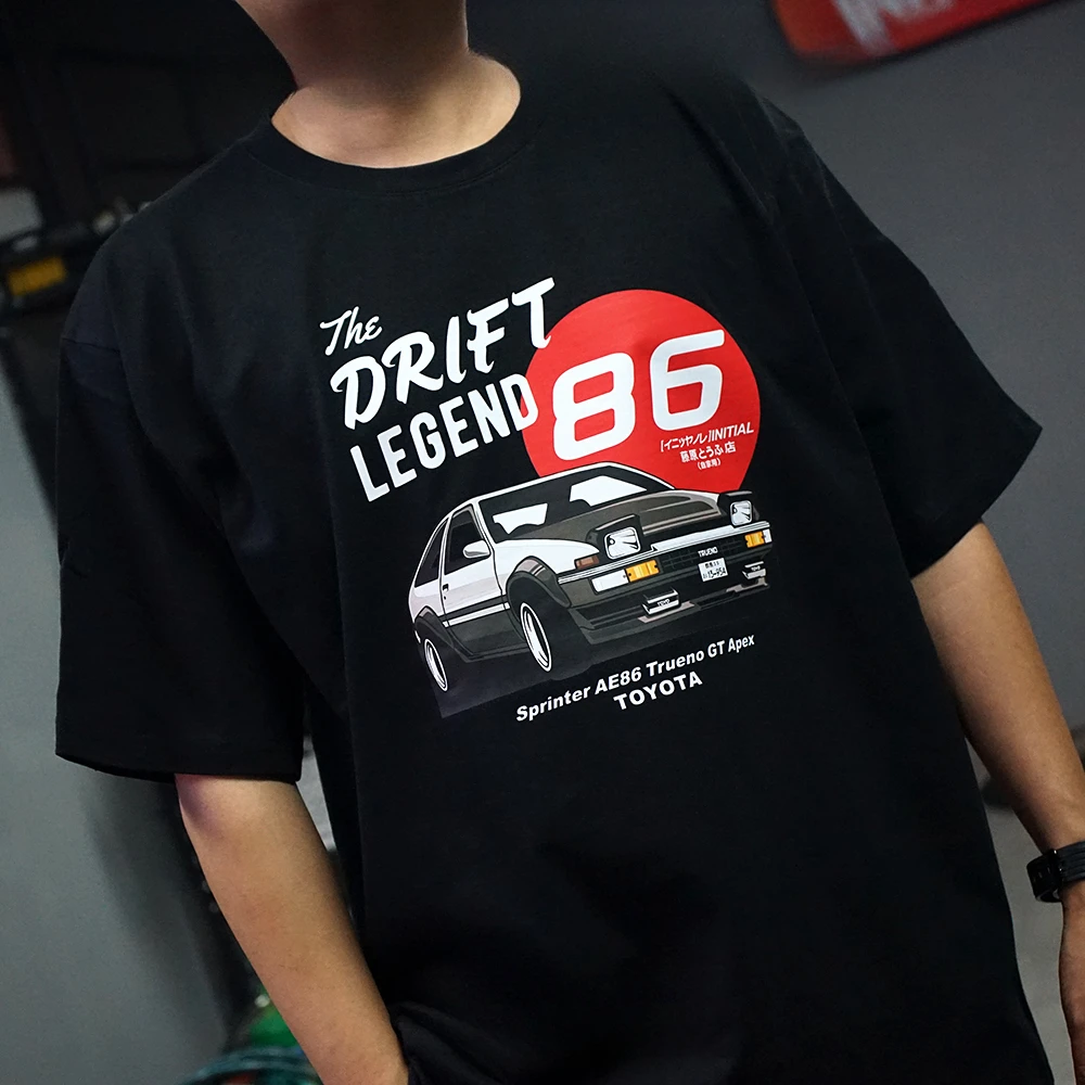 New JDM Modified Car AE86 Fujiwara Takumi Printed Graphic T-shirt Breathable Sweat Absorption Motorcycle T-shirt Men's Clothes
New JDM Modified Car AE86 Fujiwara Takumi Printed Graphic T-shirt Breathable Sweat Absorption Motorcycle T-shirt Men's Clothes