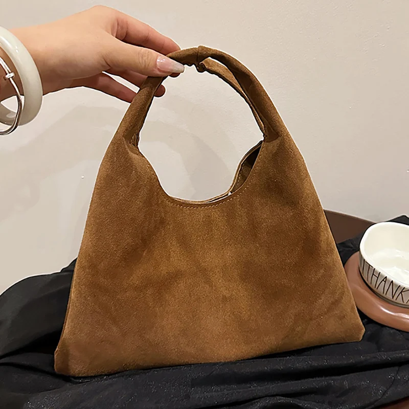 Autumn and Winter Vintage Women Suede Leather Handbags Solid Color Simple Casual Commuter Bag Retro Handbag Female Purse Handbag
Autumn and Winter Vintage Women Suede Leather Handbags Solid Color Simple Casual Commuter Bag Retro Handbag Female Purse Handbag