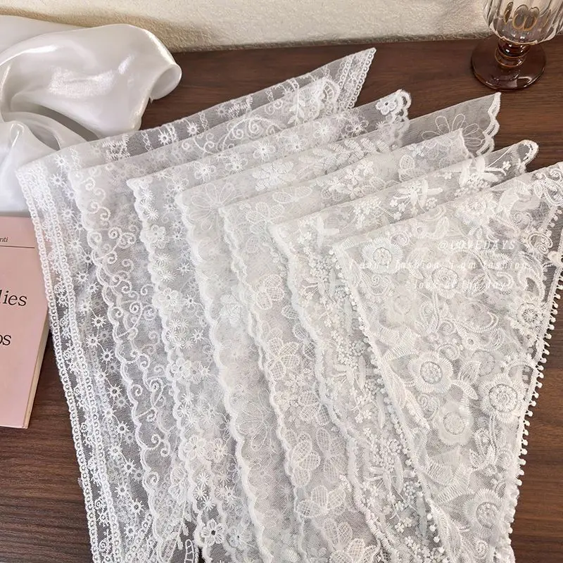 Милые женские треугольные шарфы, шелковый шарф, милый дорожный головной убор, французский ретро кружевной платок с цветочным принтом, повязка на голову, резинка для волос
Милые женские треугольные шарфы, шелковый шарф, милый дорожный головной убор, французский ретро кружевной платок с цветочным принтом, повязка на голову, резинка для волос