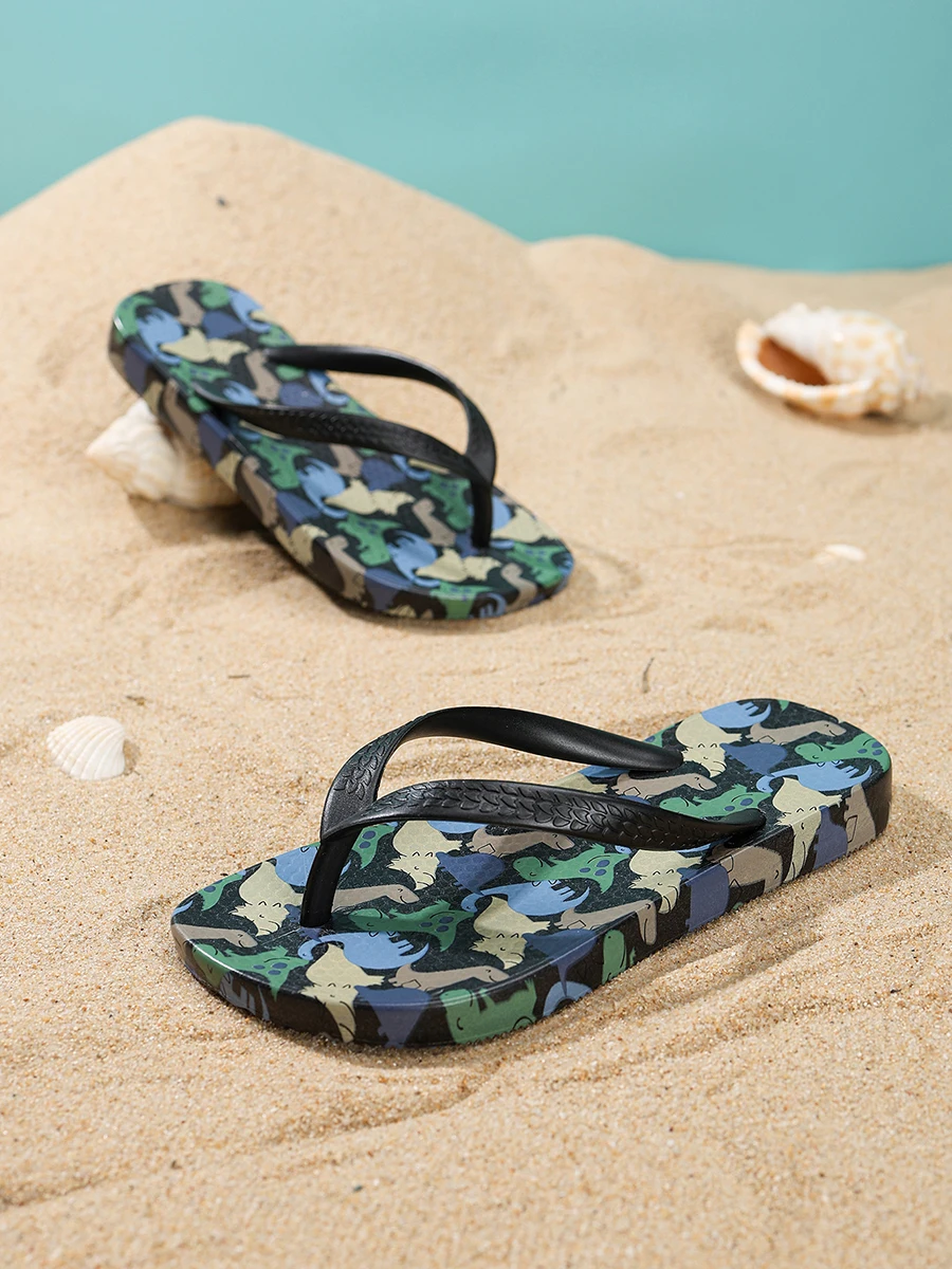 Children's summer new style of flip flops, internet famous cartoon cute anti slip beach fashionable clip on foot anti slip outer
Children's summer new style of flip flops, internet famous cartoon cute anti slip beach fashionable clip on foot anti slip outer