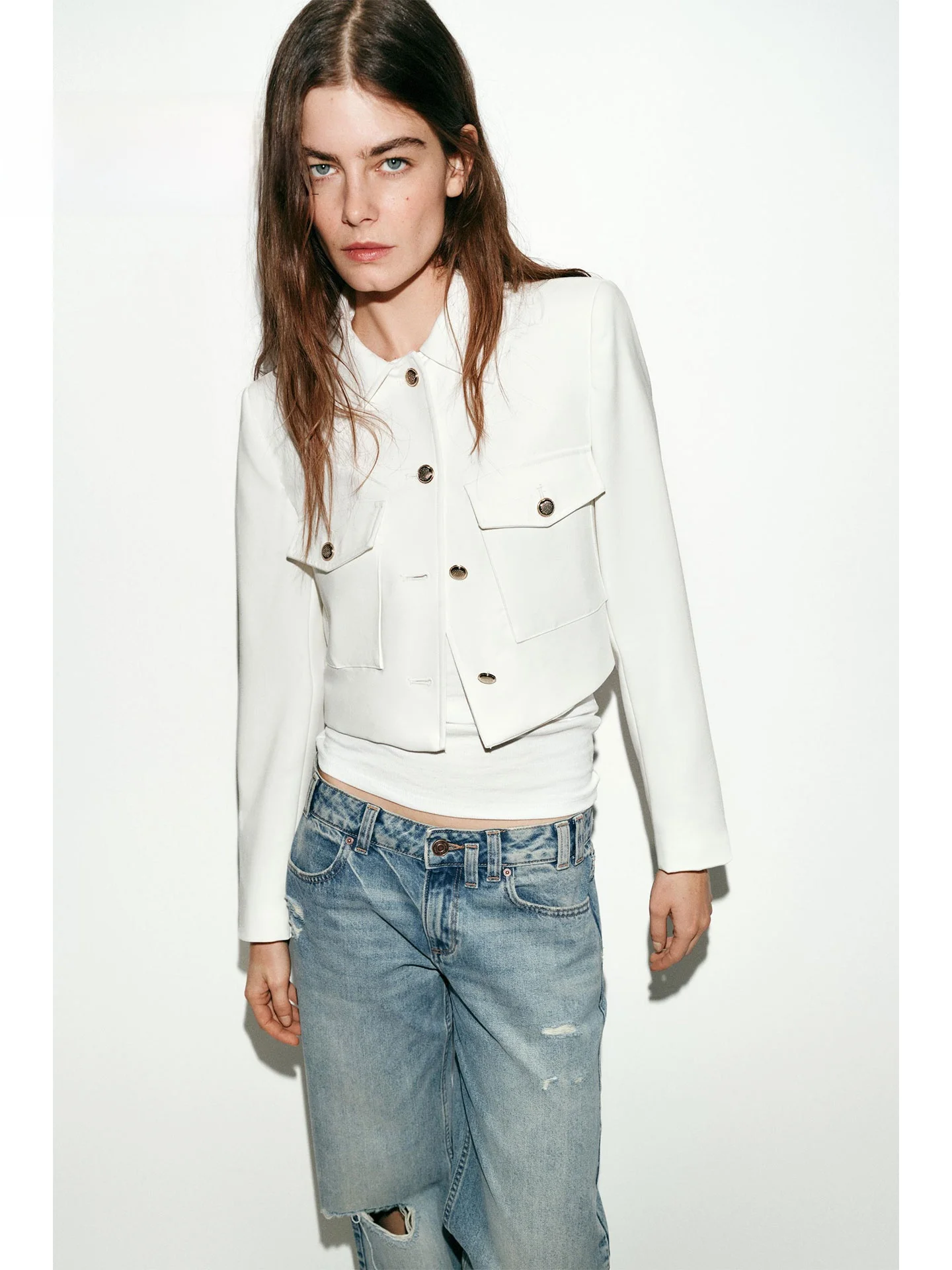 Casual Short Pocket Suit Jacket Women Slimming Turn-down Collar Jacket High-end Feeling Summer 2026 Ladies Fashion Premium Ma...
Casual Short Pocket Suit Jacket Women Slimming Turn-down Collar Jacket High-end Feeling Summer 2026 Ladies Fashion Premium Ma...