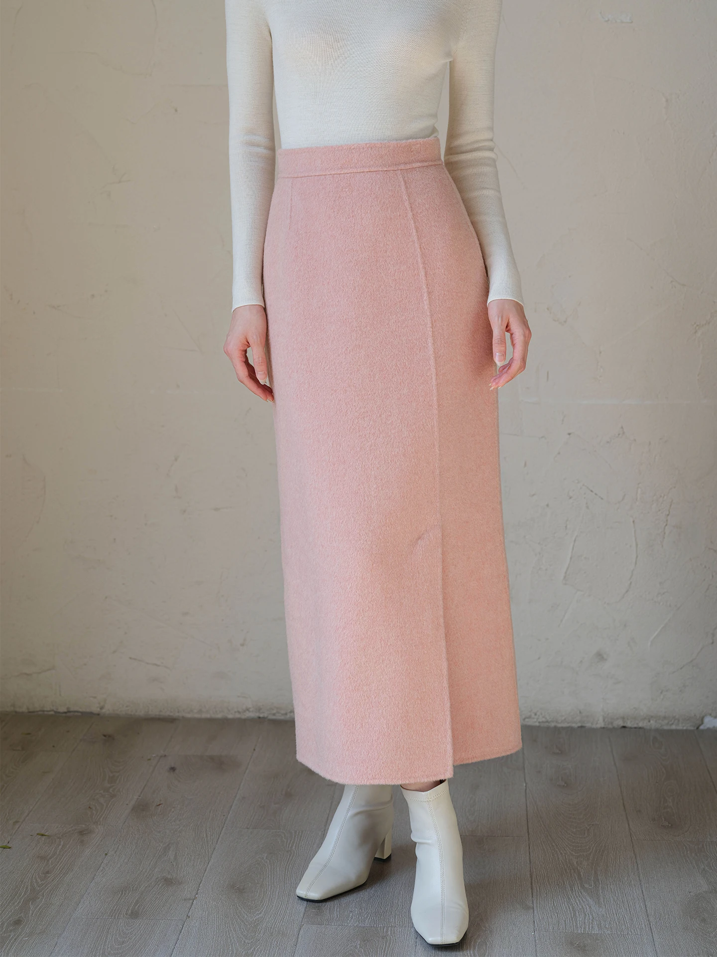 Шерстяная юбка с высокой талией для женщин, драпированная, теплая, розовая, в стиле Ханьфу, повседневная, со средней посадкой, осенняя новинка
Шерстяная юбка с высокой талией для женщин, драпированная, теплая, розовая, в стиле Ханьфу, повседневная, со средней посадкой, осенняя новинка