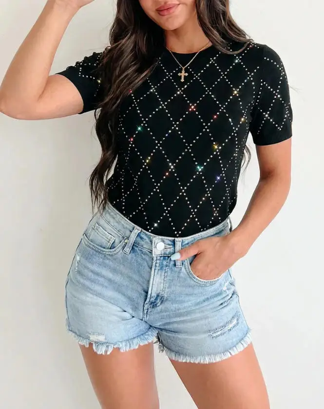Women's Top Summer New Style French Retro Gorgeous Casual Diamond Decal Decoration Round Neck Slim Fit Short Sleeved T-Shirt
Women's Top Summer New Style French Retro Gorgeous Casual Diamond Decal Decoration Round Neck Slim Fit Short Sleeved T-Shirt