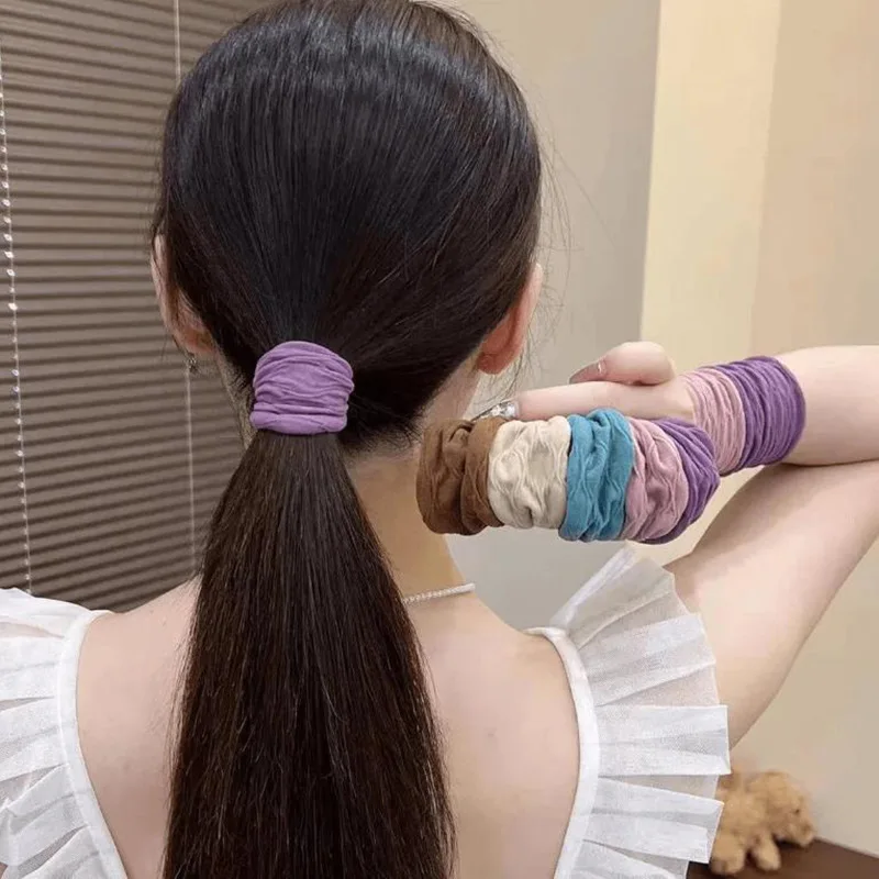 Hair band, hair rope, tie hair, durable headrope, high ponytail rubber band, hair accessories.
Hair band, hair rope, tie hair, durable headrope, high ponytail rubber band, hair accessories.