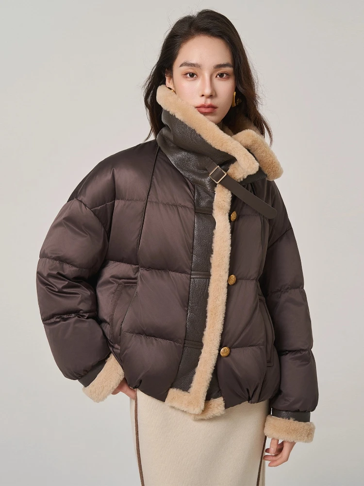 Genuine Leather Real Fur Goose Down Jackets for Women High-end Simple Vintage Fluffy Warm Short Winter Lambswool Down Coat
Genuine Leather Real Fur Goose Down Jackets for Women High-end Simple Vintage Fluffy Warm Short Winter Lambswool Down Coat