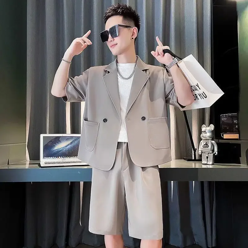 Nylon Blazer Shorts Suits for Men Plain Ice Silk New in Matching Essential Basic Polyester Cheap Clothes Elastic Luxury Man Sets
Nylon Blazer Shorts Suits for Men Plain Ice Silk New in Matching Essential Basic Polyester Cheap Clothes Elastic Luxury Man Sets