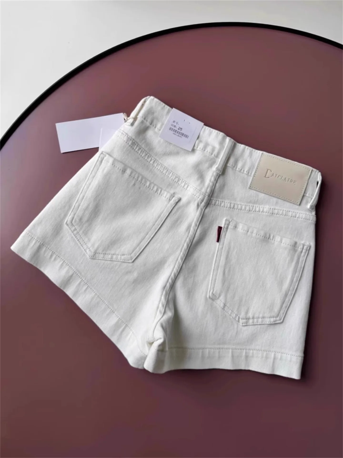 Lightweight Soft Summer Washed White Simple Versatile Slimming Split A-Line Denim Shorts for Women High Waist Wide Leg Jeans
Lightweight Soft Summer Washed White Simple Versatile Slimming Split A-Line Denim Shorts for Women High Waist Wide Leg Jeans