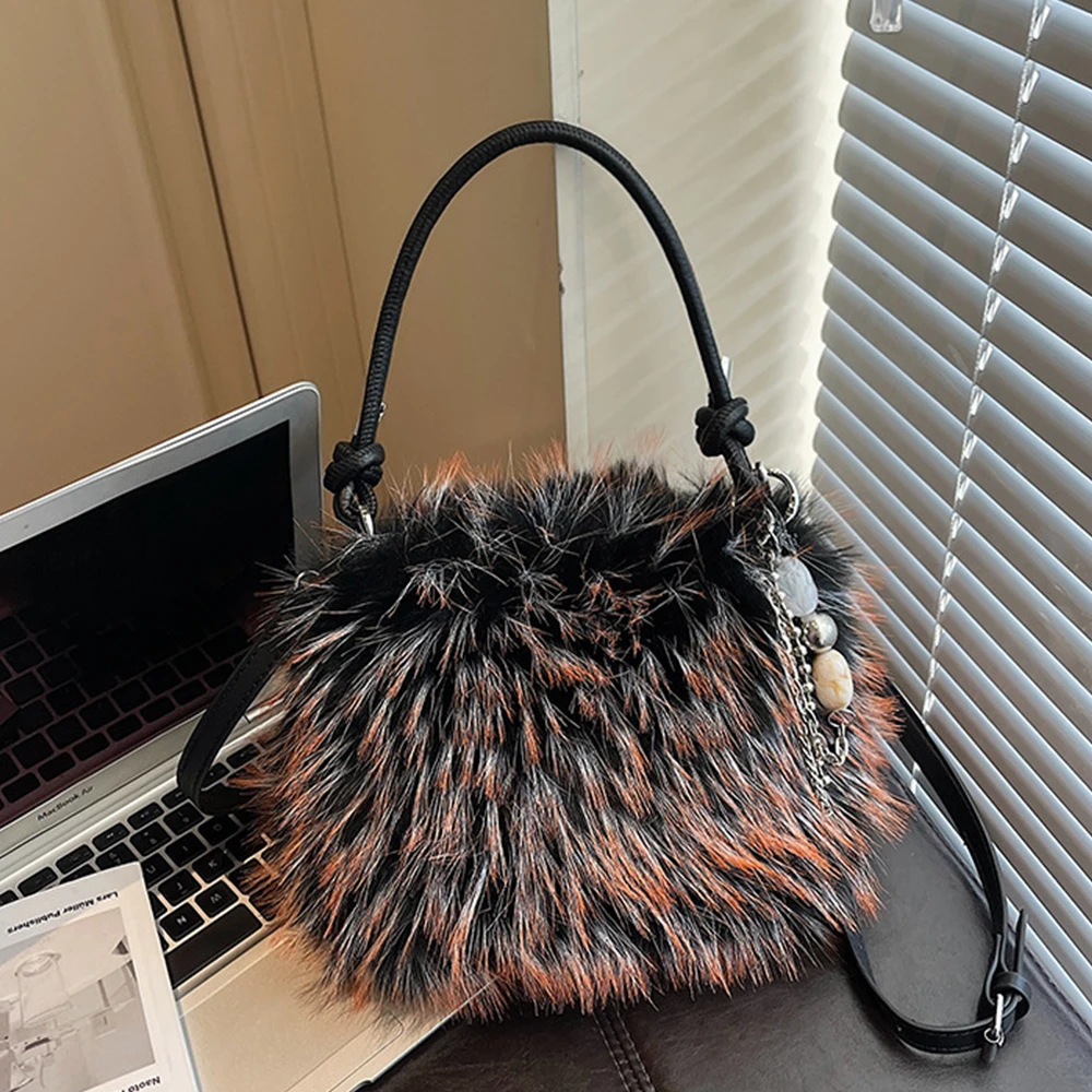Fluffy Soft Plush Shoulder Bag Long Faux Fur Bags for Women Winter Warm Handbags Designer Crossbody Bag NEW Tote Purses Clutch
Fluffy Soft Plush Shoulder Bag Long Faux Fur Bags for Women Winter Warm Handbags Designer Crossbody Bag NEW Tote Purses Clutch