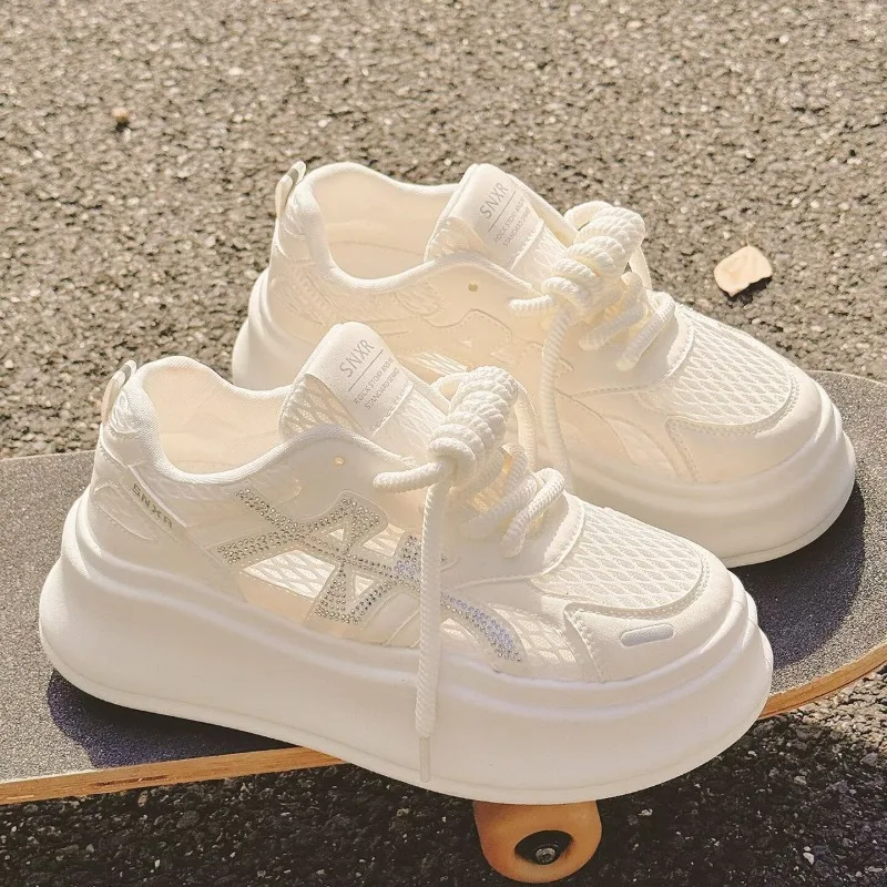 Girls Little White Shoes 2026 New Summer Breathable Mesh Versatile Campus Casual Sports Shoes Soft Baseplate Shoes Size 30-37
Girls Little White Shoes 2026 New Summer Breathable Mesh Versatile Campus Casual Sports Shoes Soft Baseplate Shoes Size 30-37