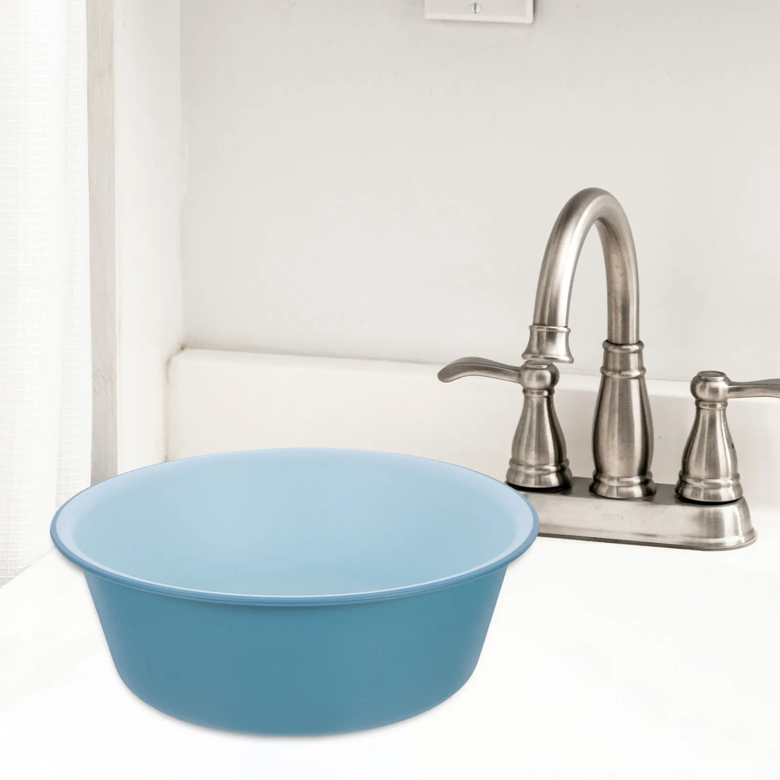 Круглая двухцветная пластиковая таз-ванна для ванной комнаты, для мытья ног, лица, стирки, портативная, элегантный дизайн, сине-белая
Круглая двухцветная пластиковая таз-ванна для ванной комнаты, для мытья ног, лица, стирки, портативная, элегантный дизайн, сине-белая