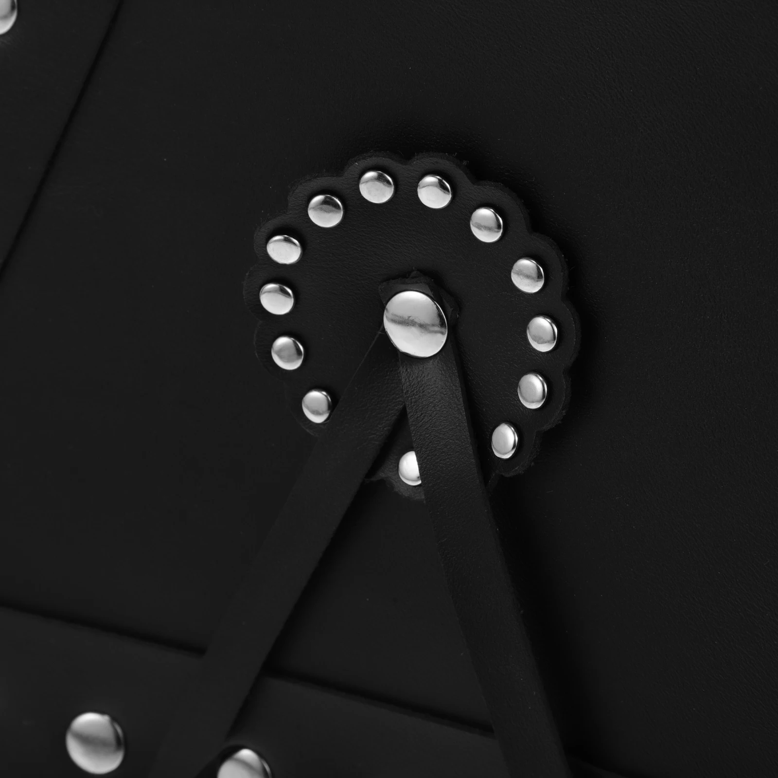 Motorcycle Mud Guards Accessories Black Rivet Splash Tail Flaps for Enhance Stylish Appearance Mudflaps
Motorcycle Mud Guards Accessories Black Rivet Splash Tail Flaps for Enhance Stylish Appearance Mudflaps