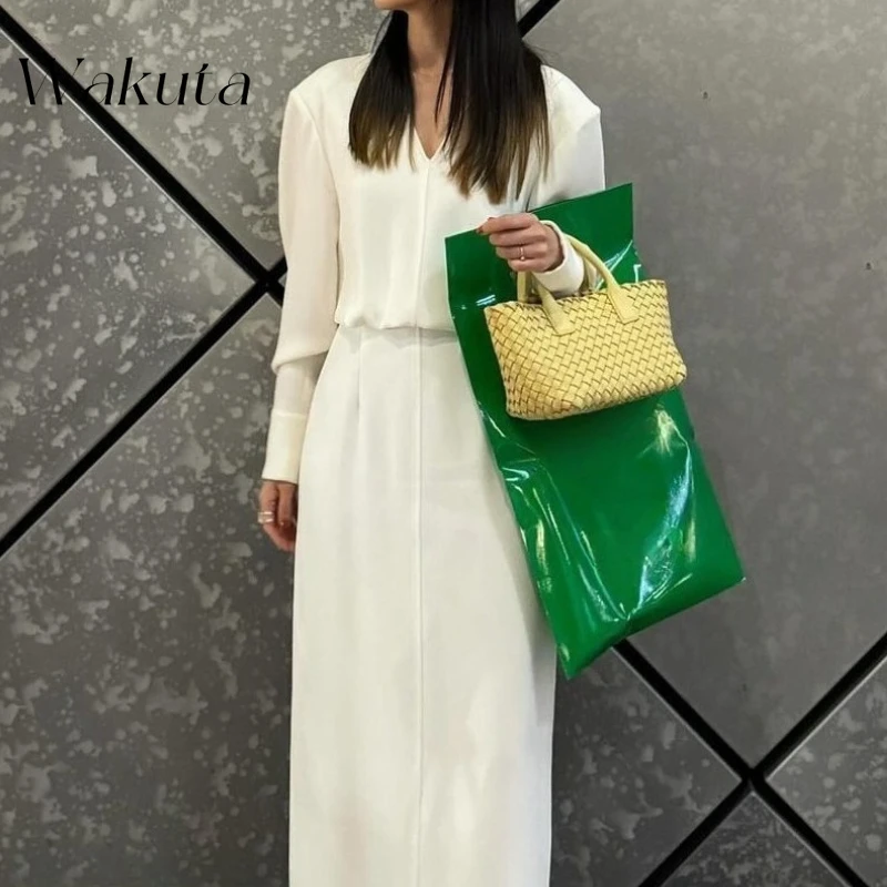 WAKUTA Japanese Retro Fashion V-neck Long Sleeve High Waisted Solid Y2k Dresses Temperament Commuting Slim Fit Slimming Vestidos
WAKUTA Japanese Retro Fashion V-neck Long Sleeve High Waisted Solid Y2k Dresses Temperament Commuting Slim Fit Slimming Vestidos