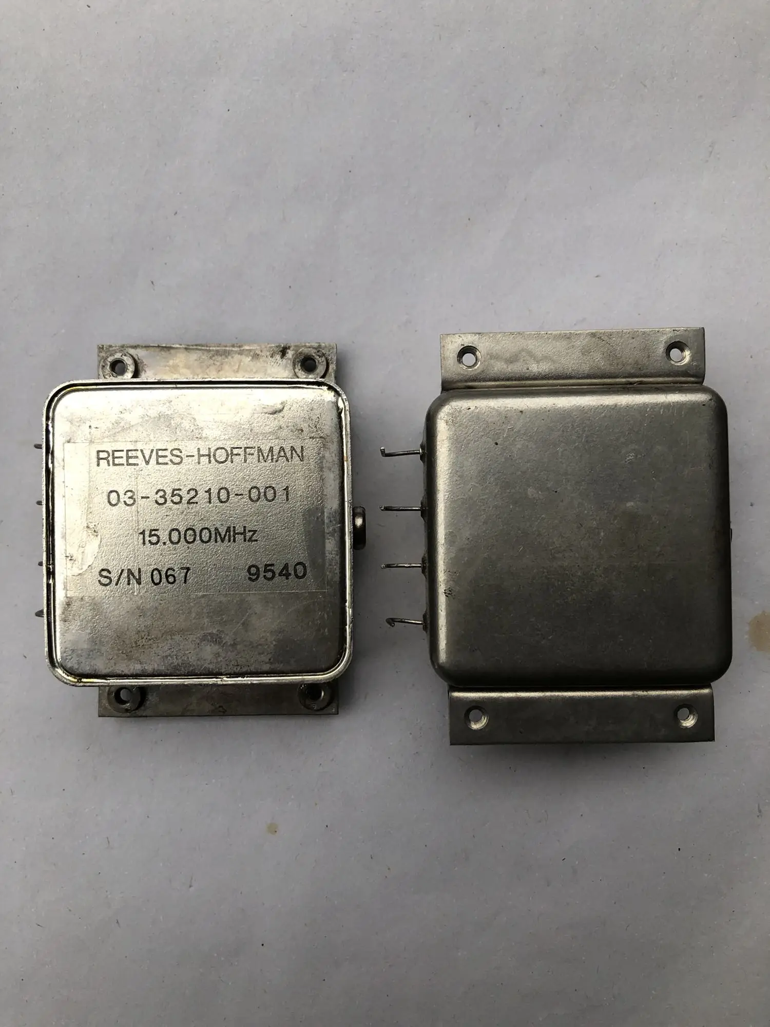 Imported material REEVES-HOFFMAN 4-pin crystal oscillator 03-35210-001 15.000MHz brand new
Imported material REEVES-HOFFMAN 4-pin crystal oscillator 03-35210-001 15.000MHz brand new