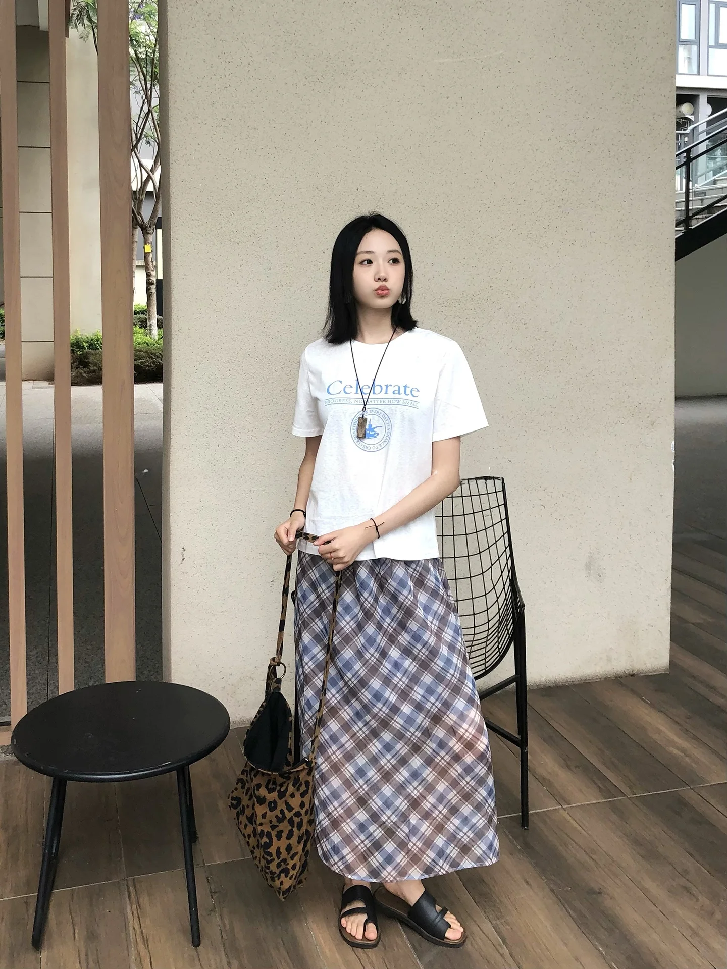 Lightweight Breathable Vintage Plaid Midi Skirt Summer Open Ba A-Line Skirts Polka Dot Pattern mid Waist Design with Sa
Lightweight Breathable Vintage Plaid Midi Skirt Summer Open Ba A-Line Skirts Polka Dot Pattern mid Waist Design with Sa