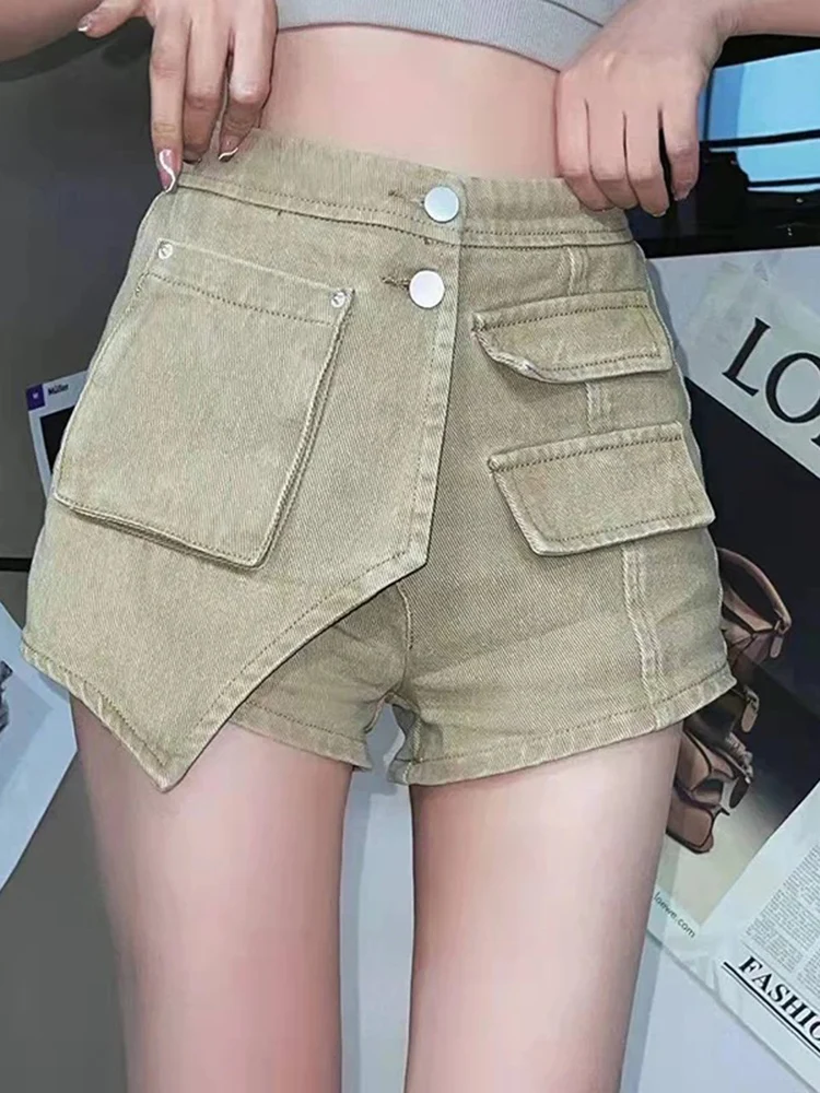 Hot Pants Women Patchwork Asymmetrical Button Ladies Trousers European Style Sexy Chic Club High Waist Autumn Fashion Streetwear
Hot Pants Women Patchwork Asymmetrical Button Ladies Trousers European Style Sexy Chic Club High Waist Autumn Fashion Streetwear