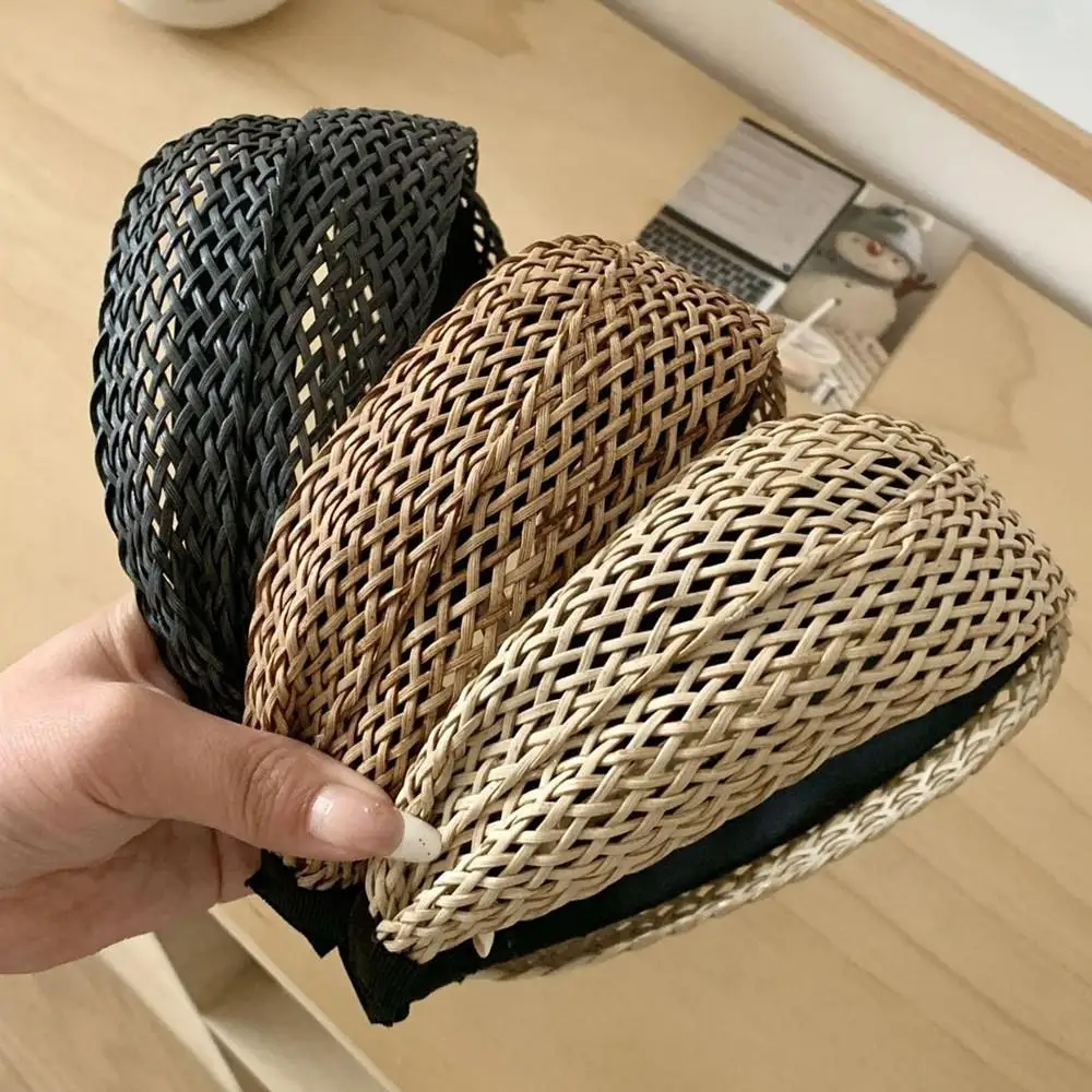 Bohemian Style Straw Headband Weaving Cross Knotted Hair Band Women Girl Handmade Wide Head Band Travel Holiday Hair Accessories
Bohemian Style Straw Headband Weaving Cross Knotted Hair Band Women Girl Handmade Wide Head Band Travel Holiday Hair Accessories