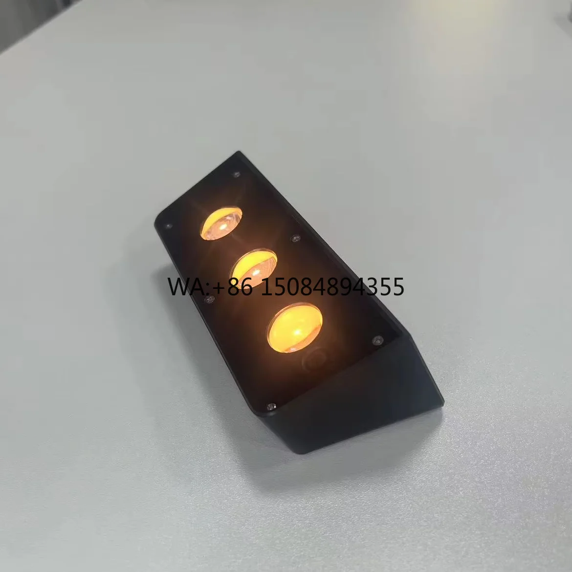Super Bright RGB LED Solar Wall Lamp for Garden Fence Stairs Decorative Lighting Outdoor IP65 Rating Landscape Solar Step Light
Super Bright RGB LED Solar Wall Lamp for Garden Fence Stairs Decorative Lighting Outdoor IP65 Rating Landscape Solar Step Light