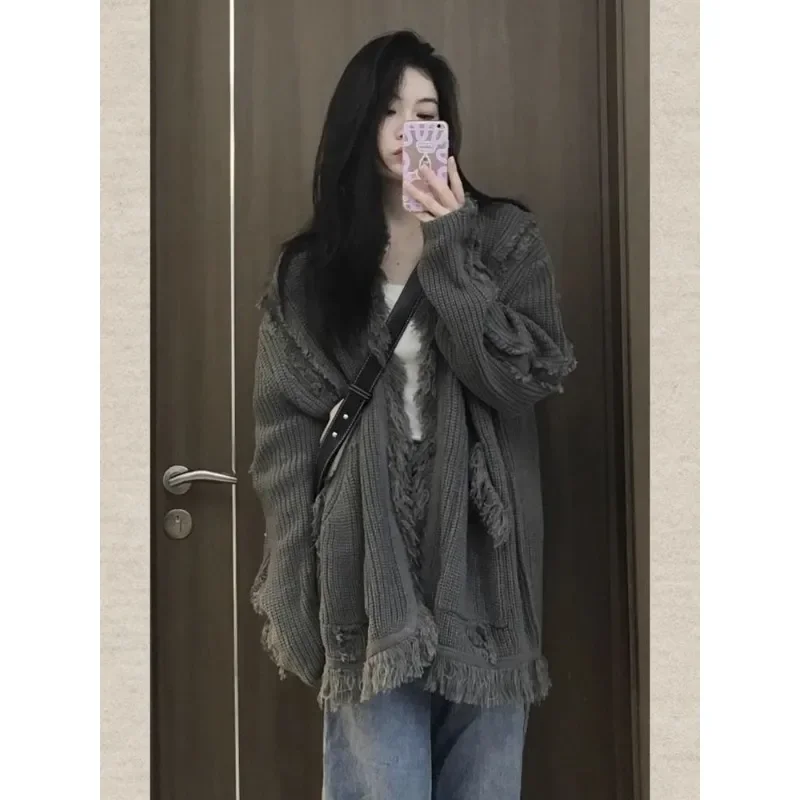 2023 Vintage Sweater Harajuku Fashion Women's Jumper Oversize Cardigans Korean Streetwear New Knitted Grey Sweaters Autumn Chic
2023 Vintage Sweater Harajuku Fashion Women's Jumper Oversize Cardigans Korean Streetwear New Knitted Grey Sweaters Autumn Chic
