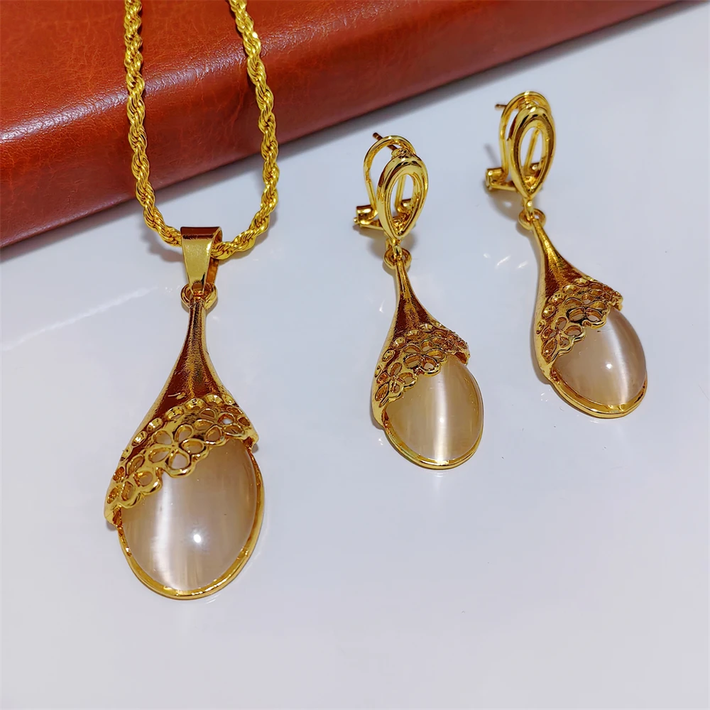 ESALE Dubai Gold Color Jewelry Sets for Women Rhinestone Necklace Water Drop Earrings Pendant Jewelry Accessories DZ003
ESALE Dubai Gold Color Jewelry Sets for Women Rhinestone Necklace Water Drop Earrings Pendant Jewelry Accessories DZ003