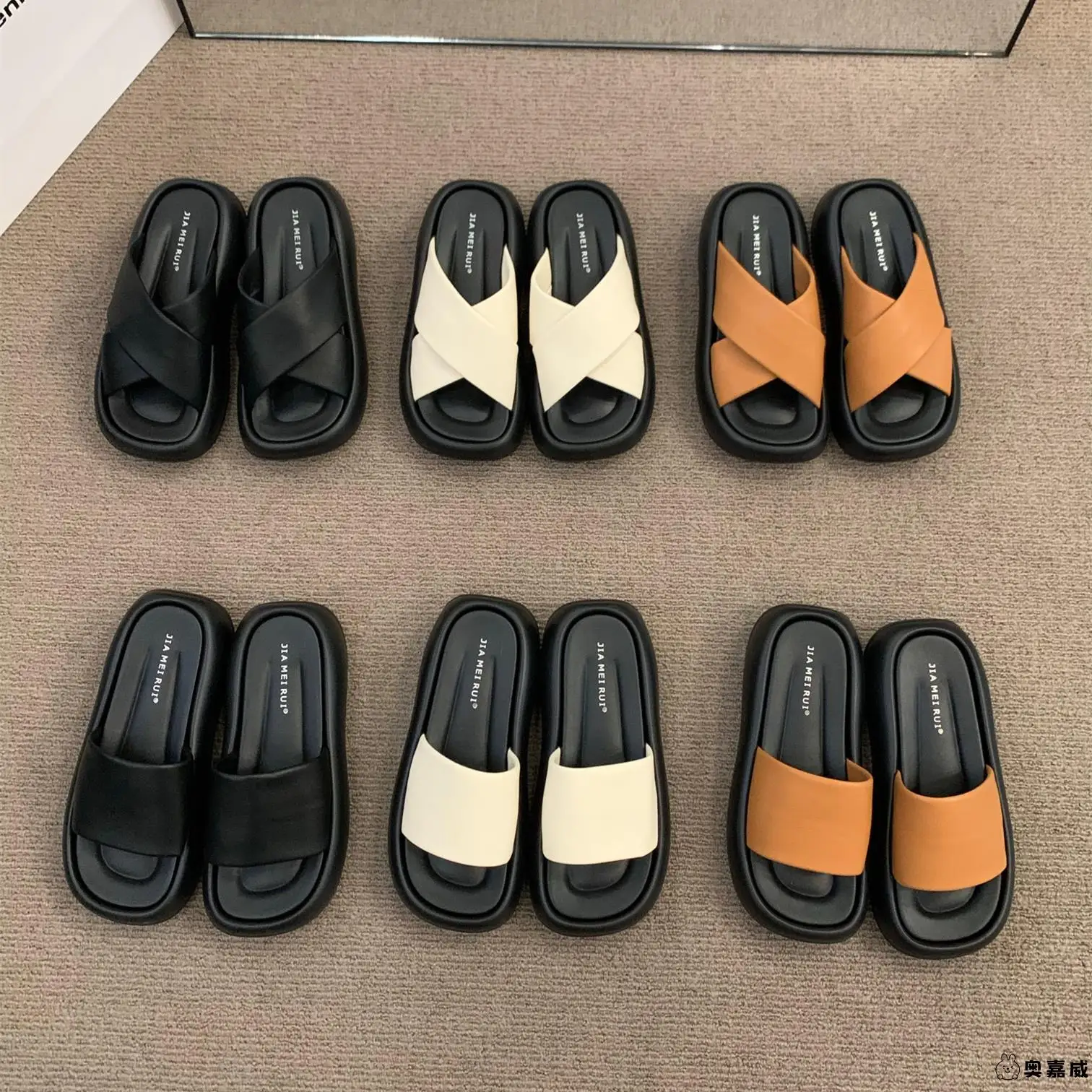 Women's Thick Heel Cross Slide Sandals Casual Style PU Material Flat Heel Roman Style Popular Element Everyday Wear Summer 2025
Women's Thick Heel Cross Slide Sandals Casual Style PU Material Flat Heel Roman Style Popular Element Everyday Wear Summer 2025