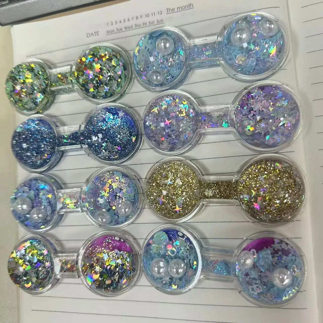 Виниловая игрушка большого размера для ребенка, ограниченное издание, 400 шт., с жидкими глазами движения, рождественские украшения, Коллекционная фигурка, подарок
Виниловая игрушка большого размера для ребенка, ограниченное издание, 400 шт., с жидкими глазами движения, рождественские украшения, Коллекционная фигурка, подарок