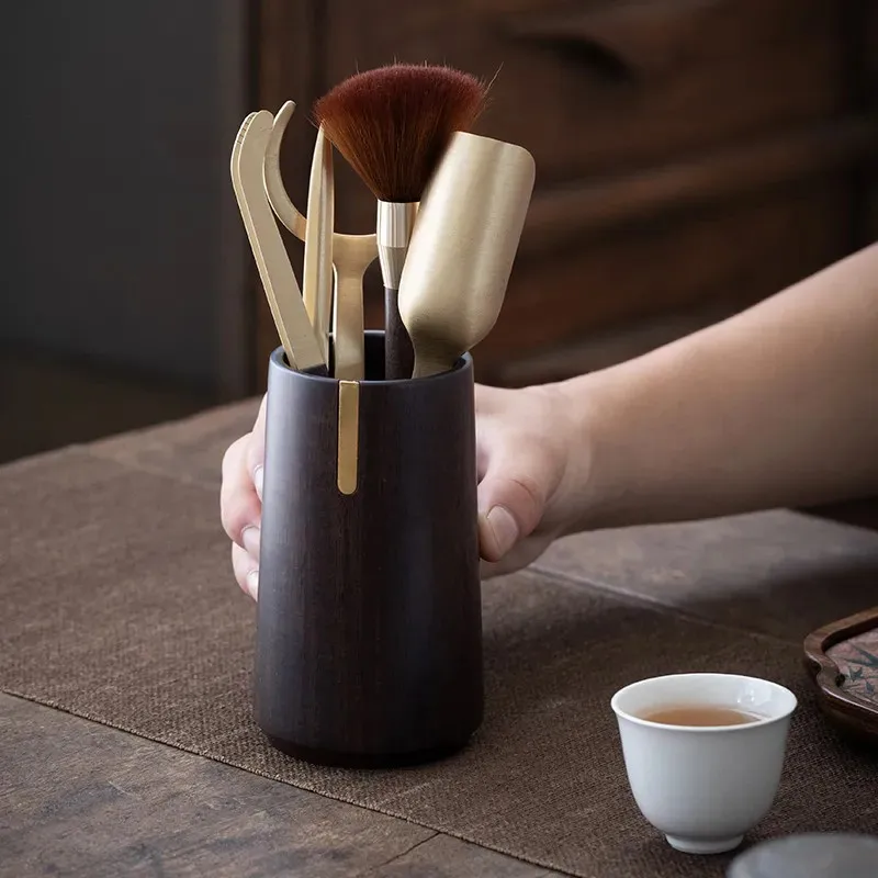 Black Sandalwood Copper Wood Tea Ceremony Accessories Kung Fu Tea Ceremony Accessories Teapot Pen Anti Scalding Tea Clip ZI325
Black Sandalwood Copper Wood Tea Ceremony Accessories Kung Fu Tea Ceremony Accessories Teapot Pen Anti Scalding Tea Clip ZI325