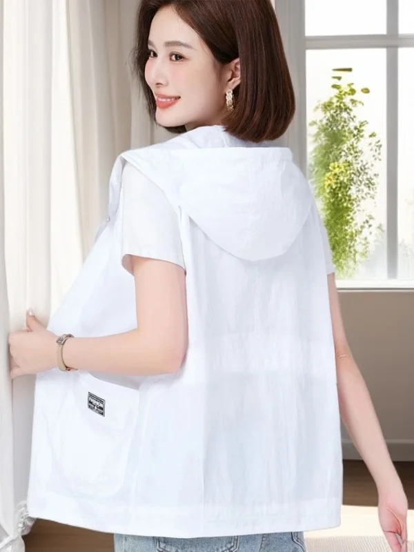Women's Ultra-Thin Short Sleeveless Vest Spring Summer Outdoor Wear Hooded Fashionable Polyester Fabric Anti-Sun Protection
Women's Ultra-Thin Short Sleeveless Vest Spring Summer Outdoor Wear Hooded Fashionable Polyester Fabric Anti-Sun Protection