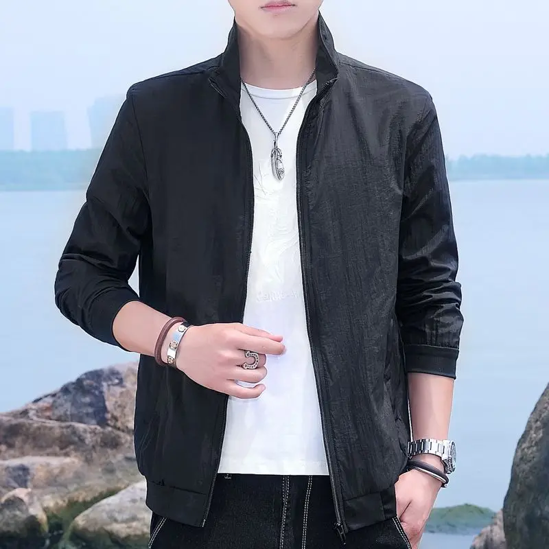 Summer Thin Jackets Men Breathable Slim Fit Bomber Jacket Sun Protection Clothing Stand Collar Streetwear Outwear Coats Q456
Summer Thin Jackets Men Breathable Slim Fit Bomber Jacket Sun Protection Clothing Stand Collar Streetwear Outwear Coats Q456
