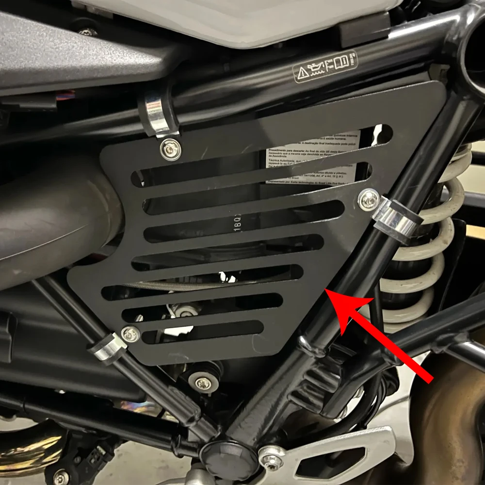 For BMW R Nine T Airbox Cover Air Box Protector Fairing Frame Side Panel R9T RNINET Scrambler Racer Pure Urban GS 2014-2021 2022
For BMW R Nine T Airbox Cover Air Box Protector Fairing Frame Side Panel R9T RNINET Scrambler Racer Pure Urban GS 2014-2021 2022