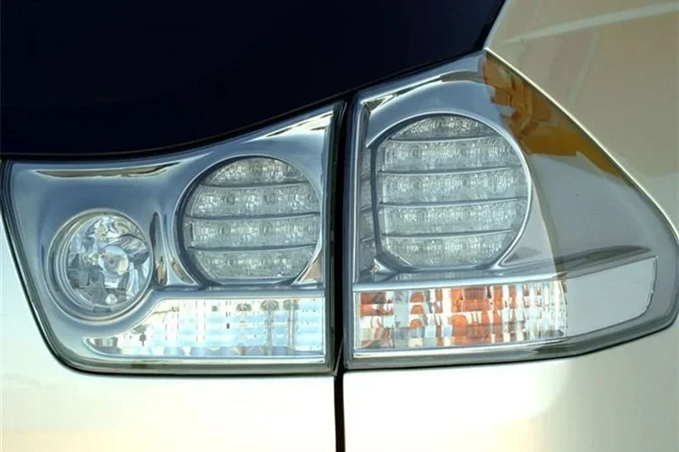 Задний фонарь Osmrk, задний фонарь внутренний для lexus RX300 RX330 RX350 HARRER 2003-2008 гг.
Задний фонарь Osmrk, задний фонарь внутренний для lexus RX300 RX330 RX350 HARRER 2003-2008 гг.