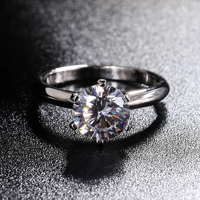 Jewelry S925 Solid Simple White Zircon Six-Claw Ten-Heart Ten-Arrow 3 Carat Ring for Women 8mm 
Jewelry S925 Solid Simple White Zircon Six-Claw Ten-Heart Ten-Arrow 3 Carat Ring for Women 8mm