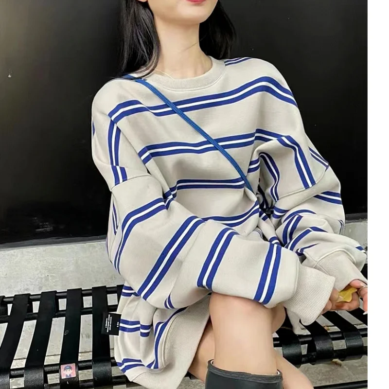 Korean Women's Clothing Vintage Black Stripe Loose Pullover Fashion Print Sweatshirt Lazy Casual Raglan Sleeves Pullover Autumn
Korean Women's Clothing Vintage Black Stripe Loose Pullover Fashion Print Sweatshirt Lazy Casual Raglan Sleeves Pullover Autumn
