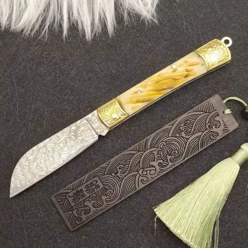 VG10 Damascus Steel Blade Cowbone / Turquoise + Brass Handle Folding Knife Sharp Outdoo Camping Knives For Survival
VG10 Damascus Steel Blade Cowbone / Turquoise + Brass Handle Folding Knife Sharp Outdoo Camping Knives For Survival